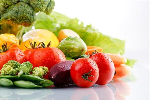 饮食特点：易消化碳水化合物的摄入量最大限制